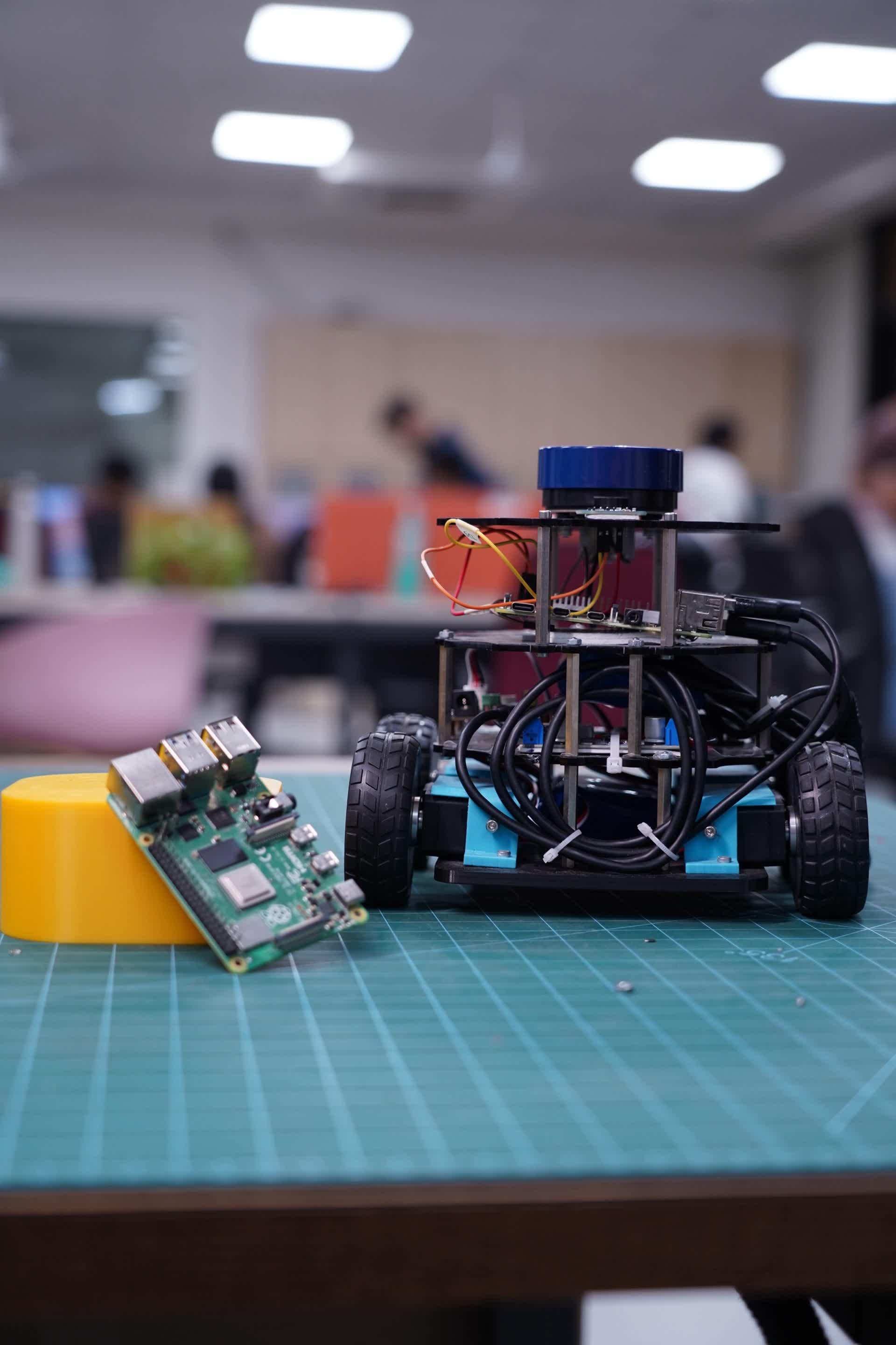 Resident Robotics — students at work